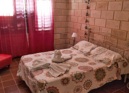 Habitación con cama doble Habitación con cama doble